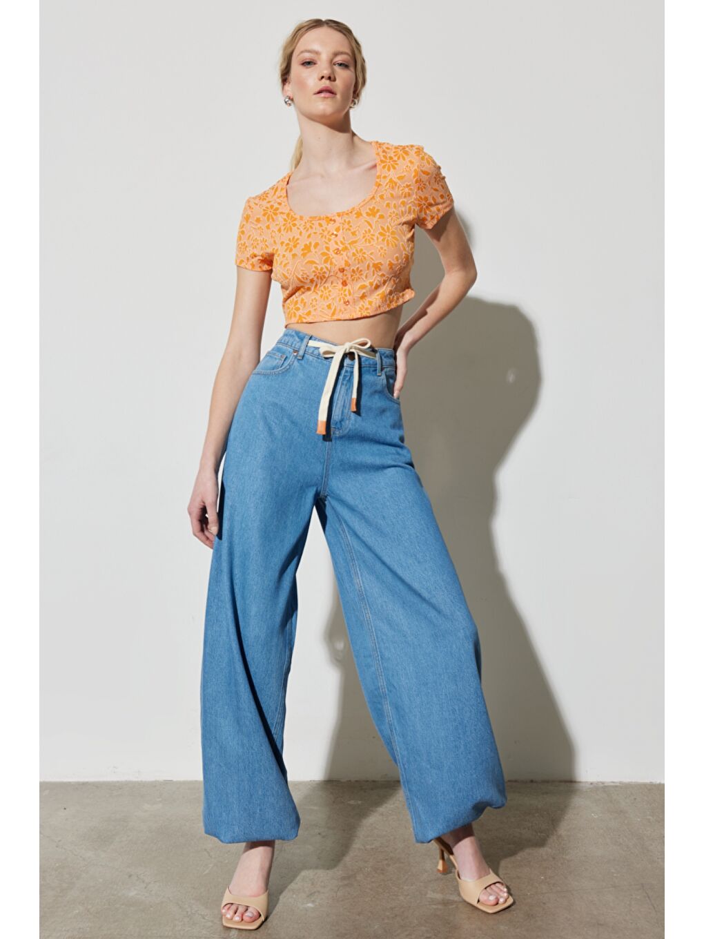 Regular Fit Normal Kesim Bisiklet Yaka Turuncu Crop Bluz-5