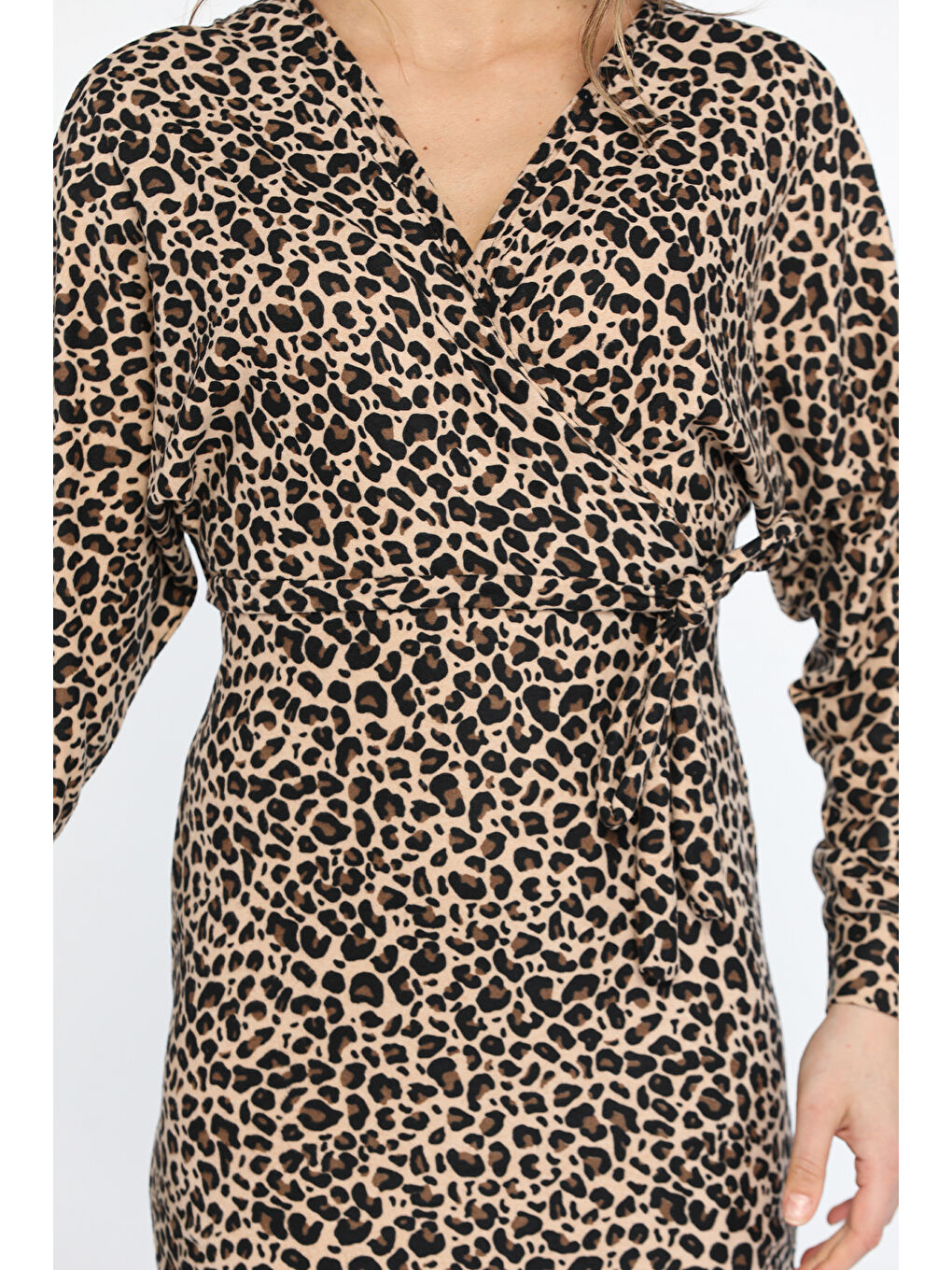 Kahverengi Leopar Desenli Kruvaze Yaka Süet Elbise-3