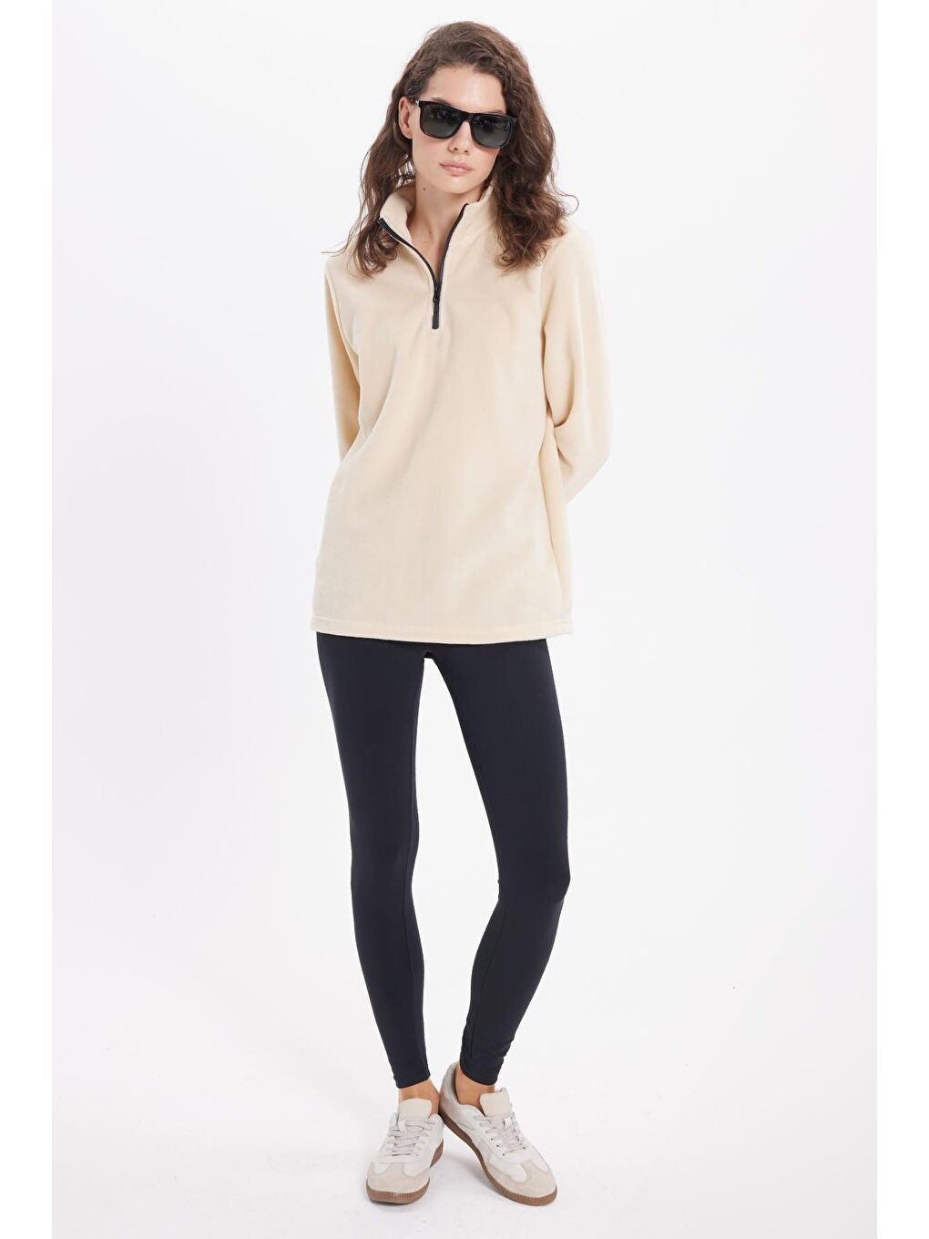 Kadın Standart Fit Anti-Pilling Tüylenme Yapmayan Soğuk Geçirmez Açık Bej Bato Yaka Polar Sweatshirt-2