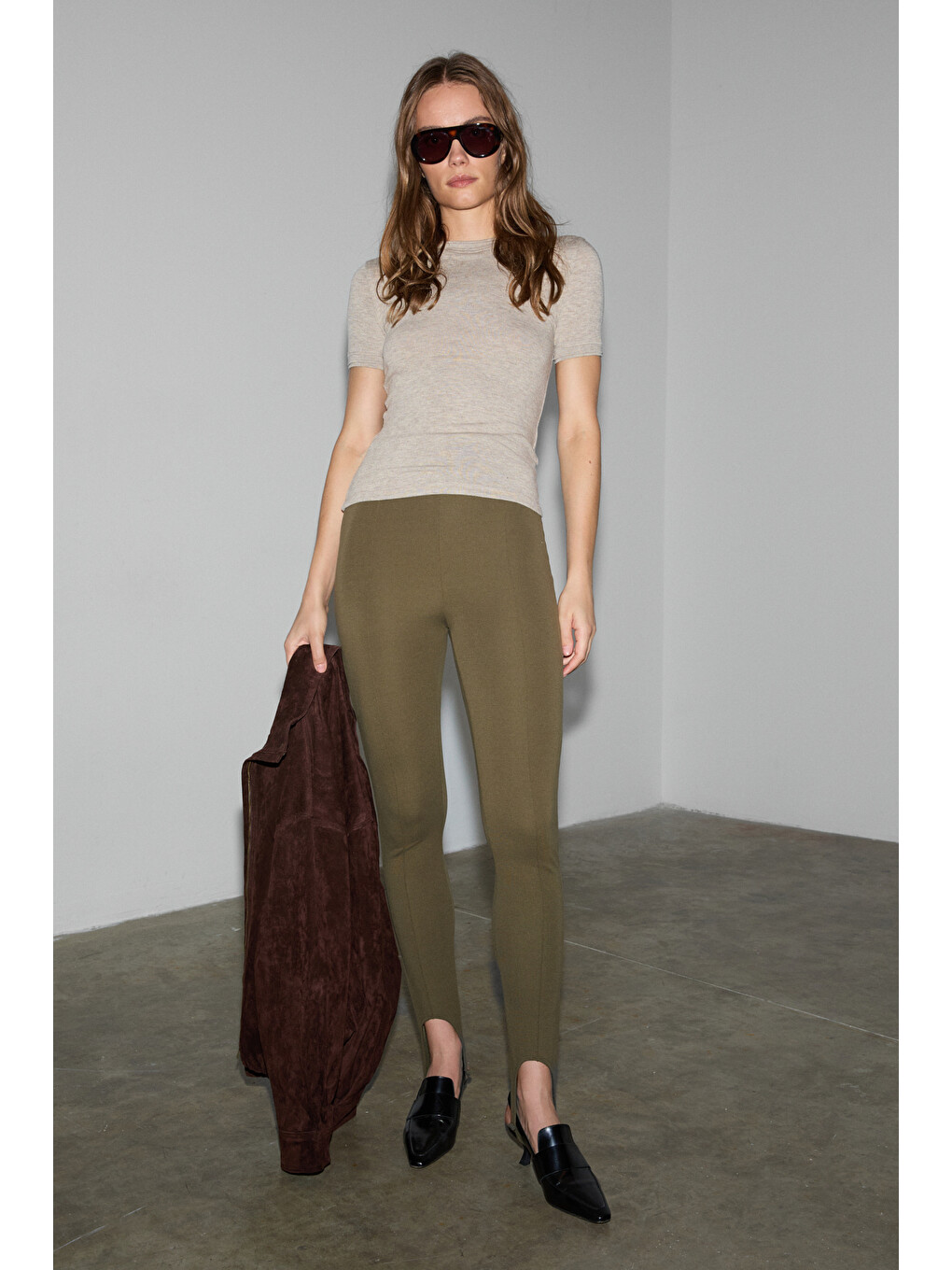 Rysanne Kadın Esnek Kumaşlı Slim Fit Paçası Lastik Detaylı Haki Pantolon-3