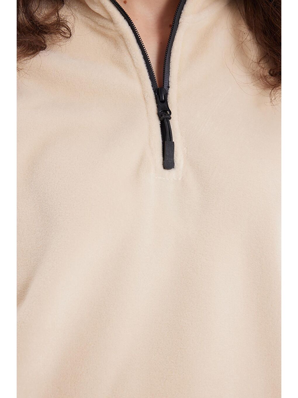 Kadın Standart Fit Anti-Pilling Tüylenme Yapmayan Soğuk Geçirmez Açık Bej Bato Yaka Polar Sweatshirt-3