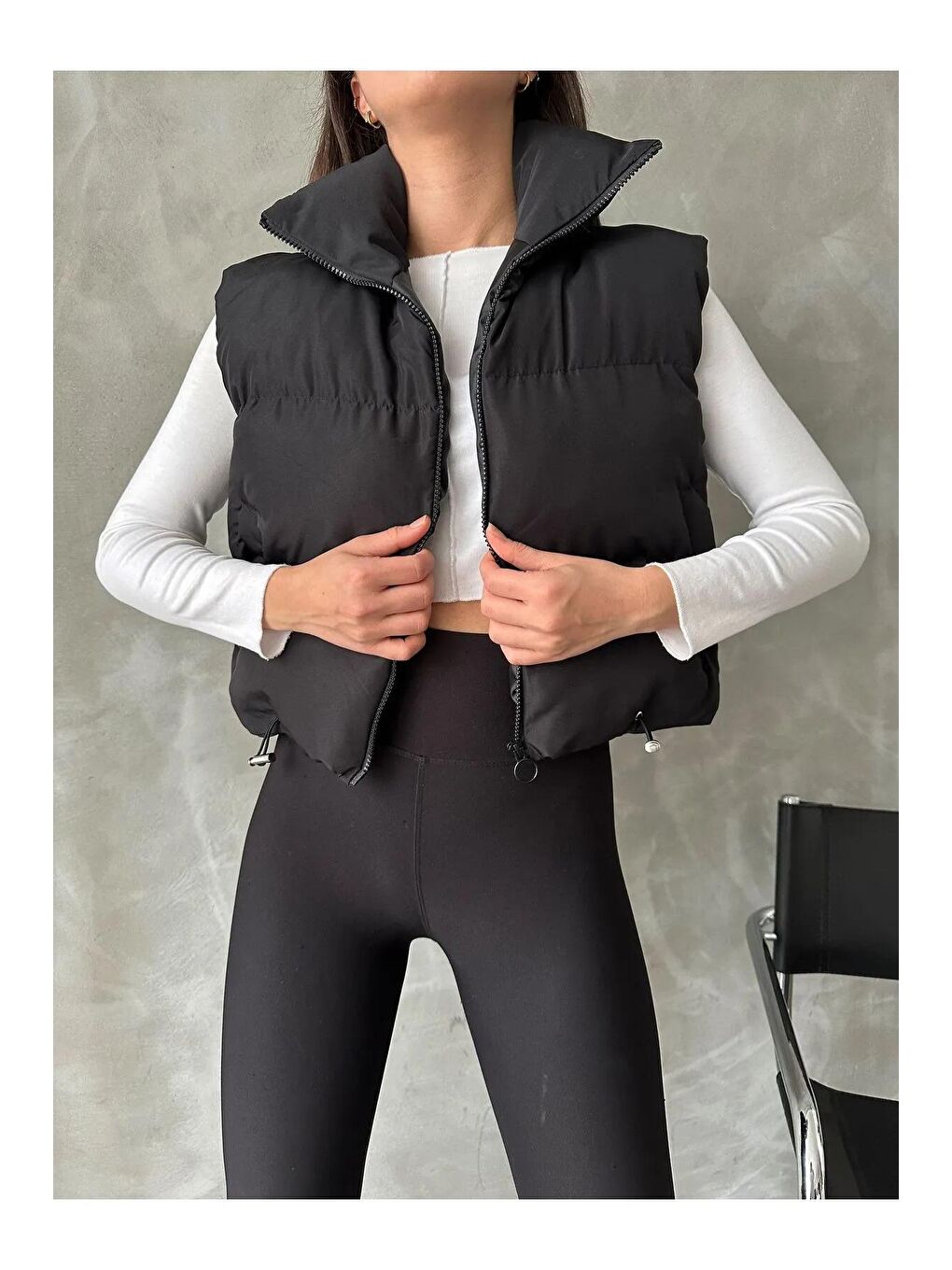 Meecy Siyah Kadın Kısa Crop Şişme Yelek - 2