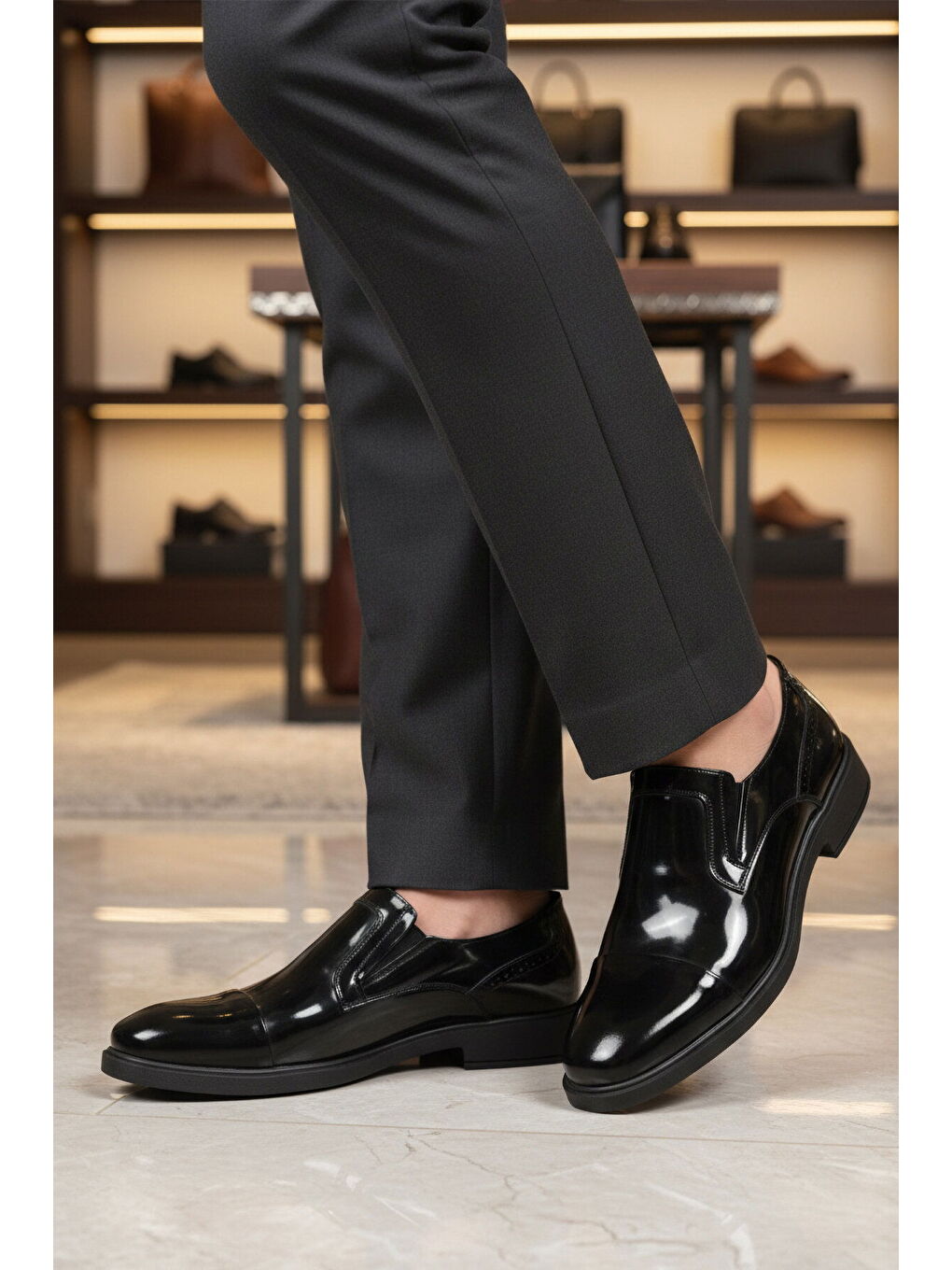 Siyah Rugan Hakiki Deri Erkek Klasik Ayakkabı 022 M-2