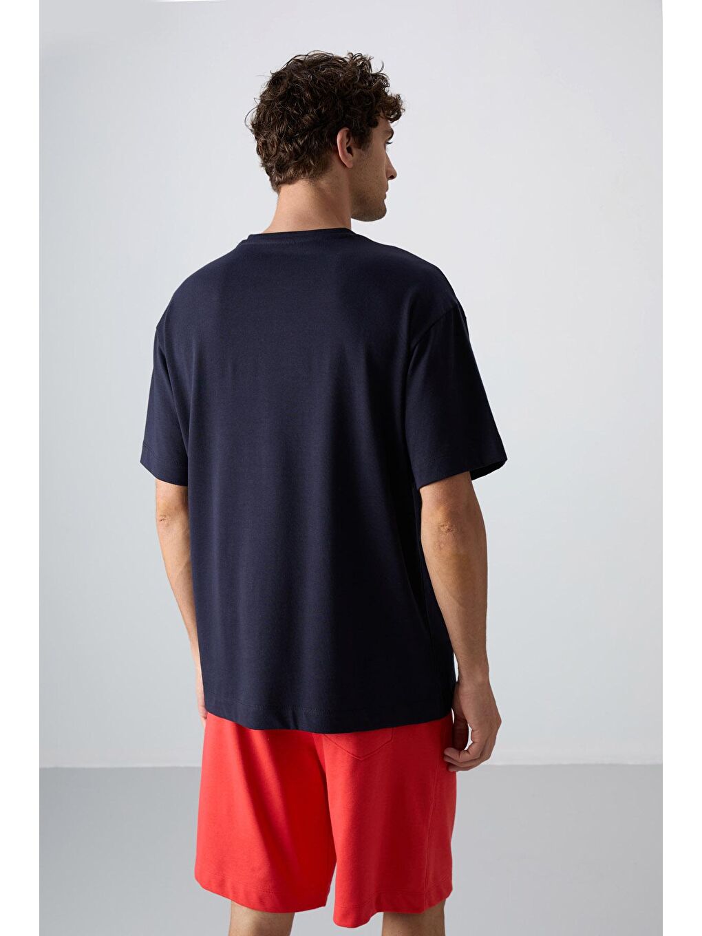 TOMMYLIFE Lacivert Pamuklu Kalın Yumuşak Dokulu Oversize Fit Baskılı Erkek T-Shirt - 88334 - 4