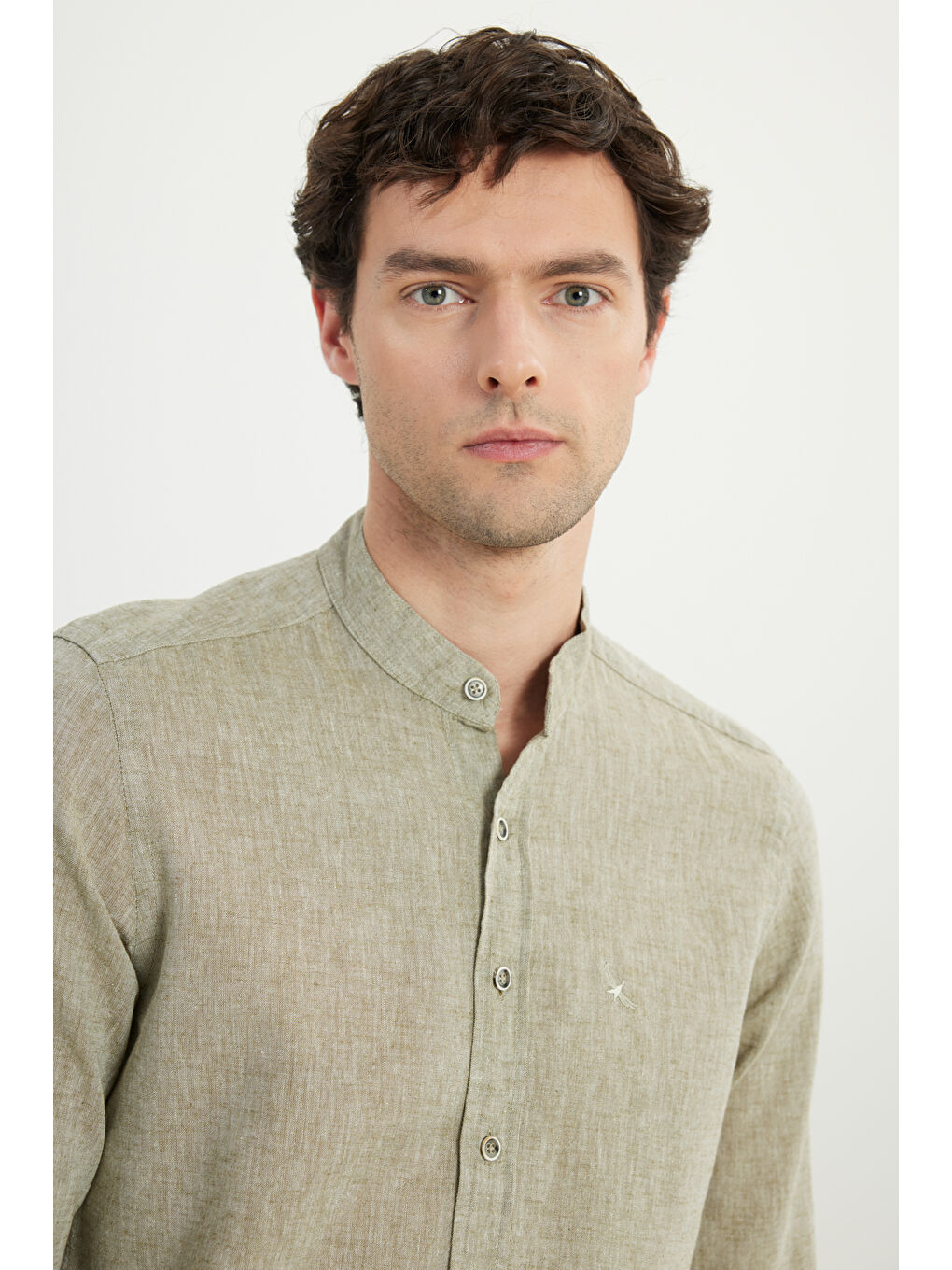 Erkek Haki Slim Fit Dar Kesim Hakim Yaka Keten Gömlek-4