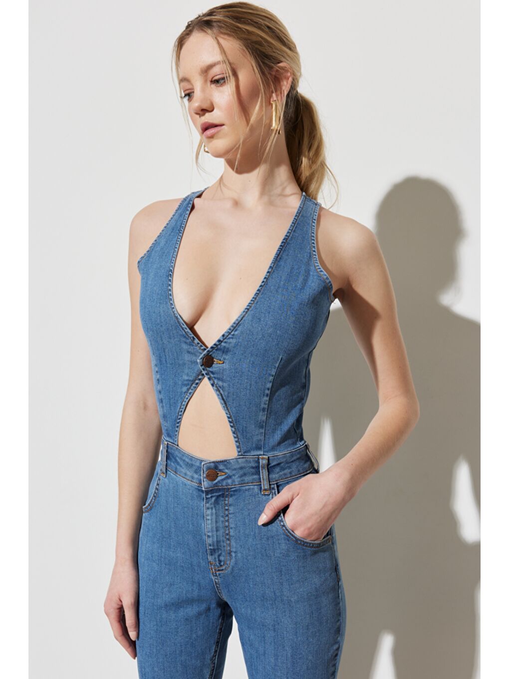 Regular Fit Normal Kesim Normal Bel Geniş Paça Kolsuz Açık Mavi Esnek Jean Tulum-2