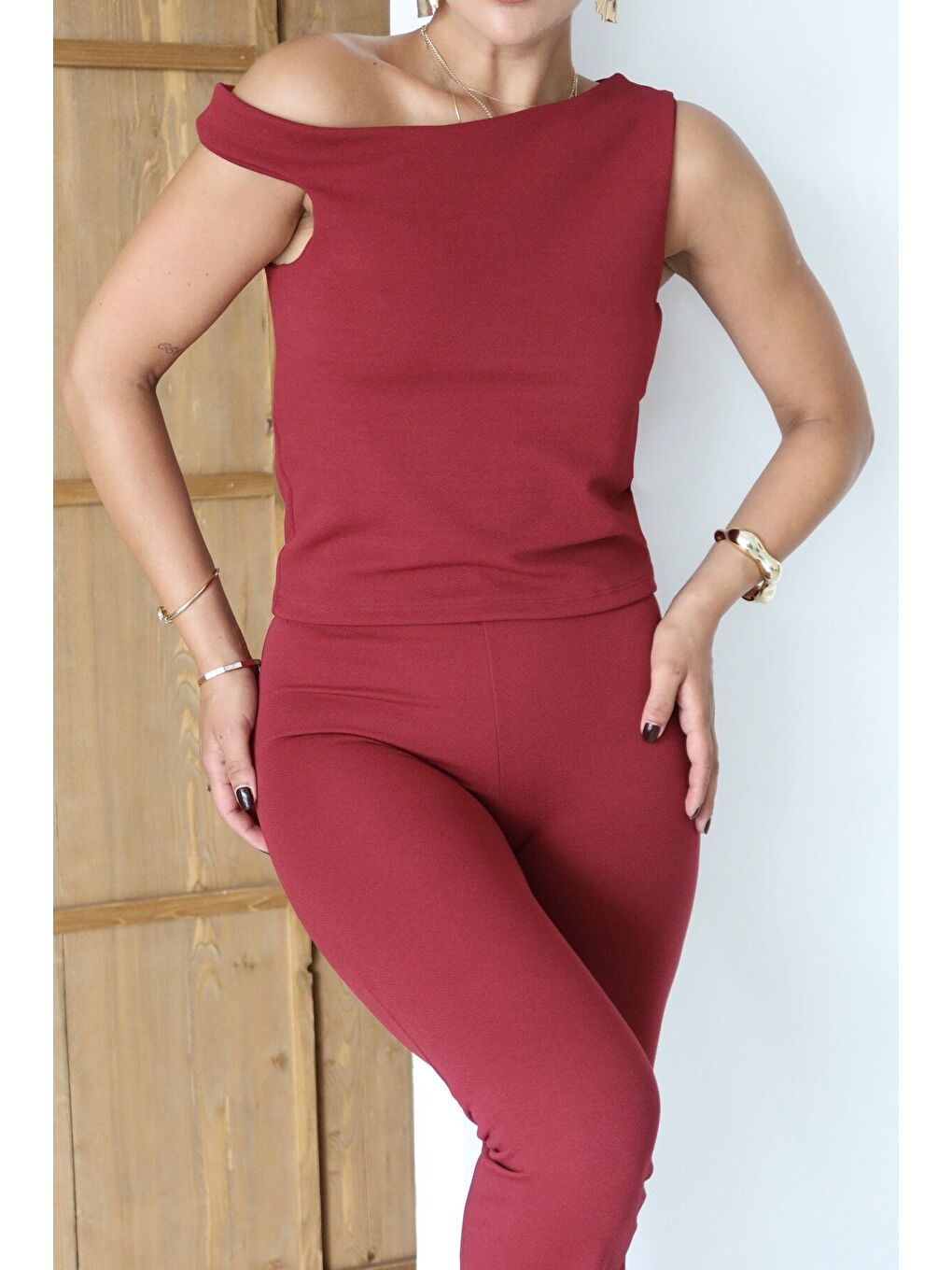 Kadın Bordo Omuz Detaylı Kalın Askılı Bluz Yırtmaç Detaylı Pantolon Takım-2