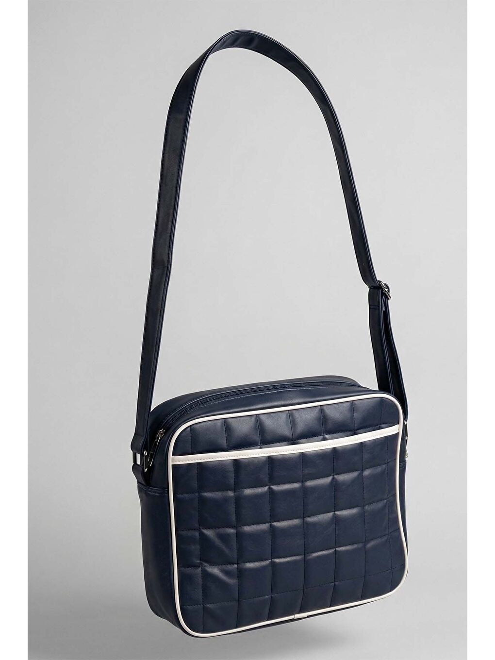 Lacivert Deri Görünümlü Spor Omuz Çantası 1445 Laci-1