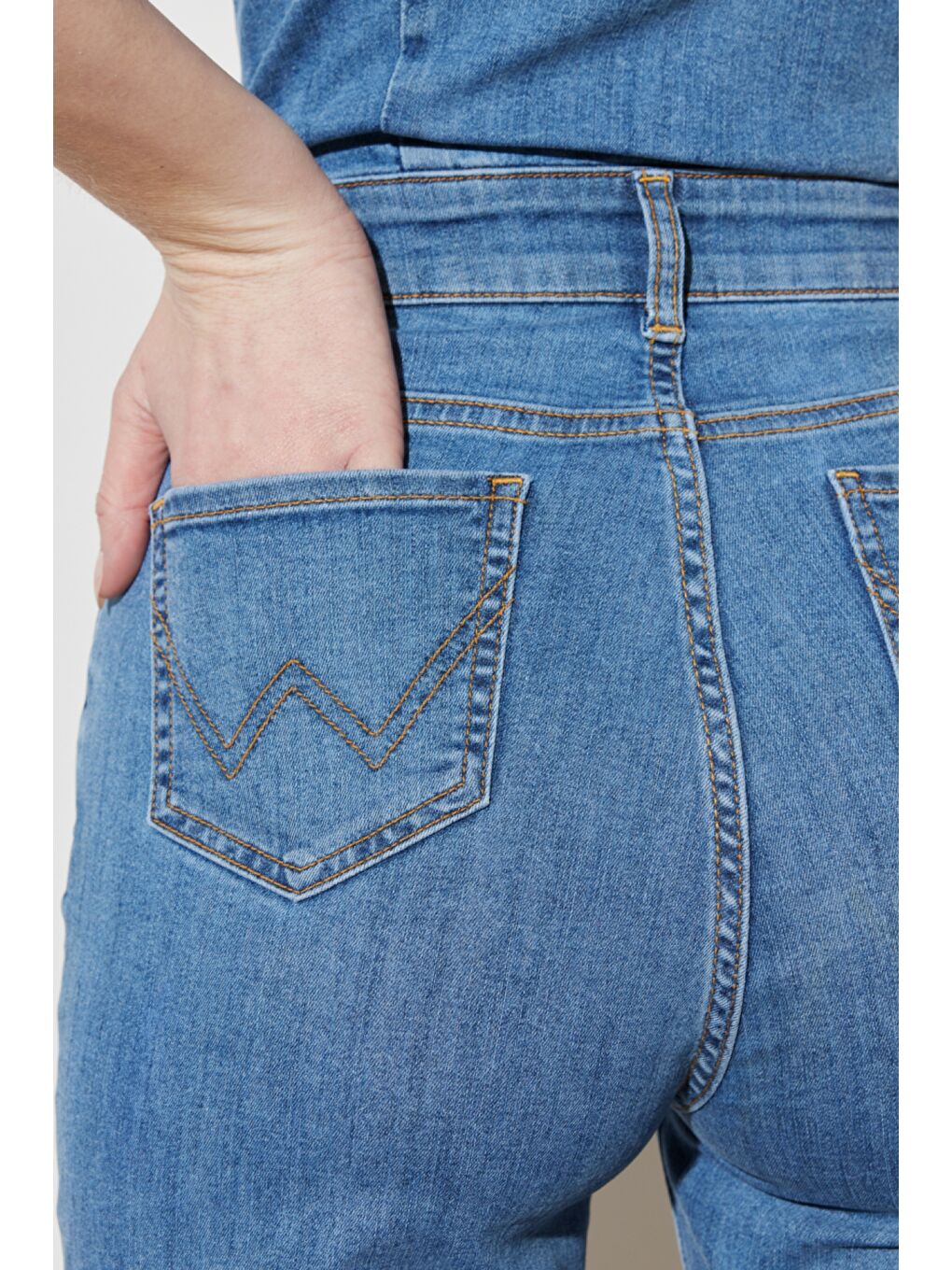 Regular Fit Normal Kesim Normal Bel Geniş Paça Kolsuz Açık Mavi Esnek Jean Tulum-6