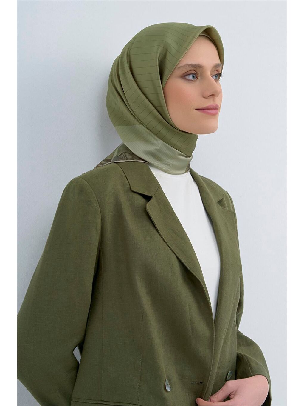 Haki Saf İpek Twill Eşarp 9526D 36-1