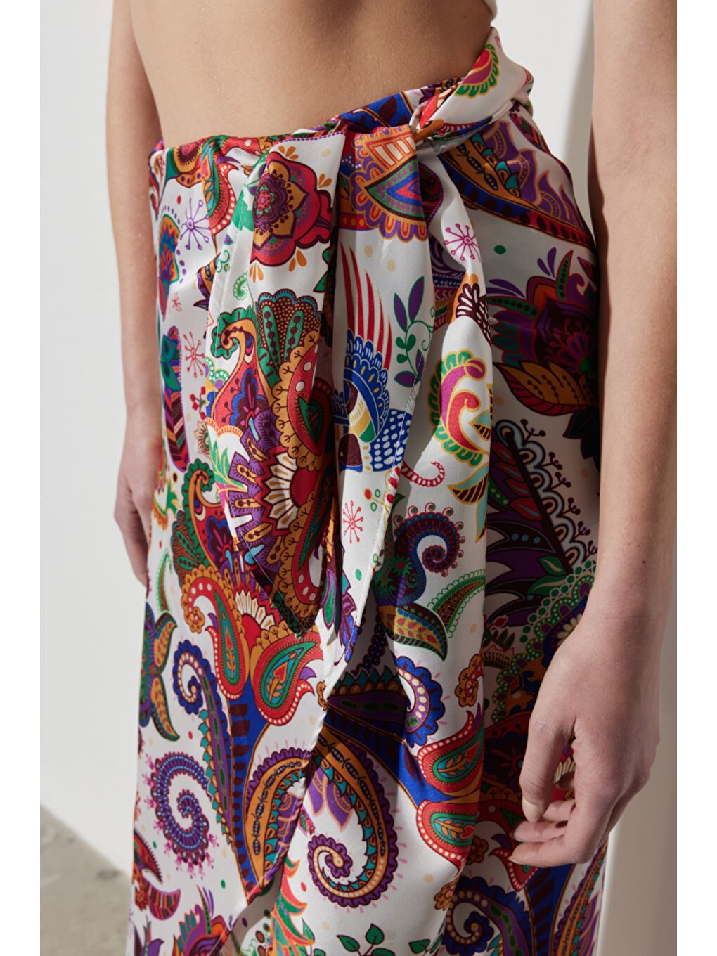 Karışık Regular Fit Normal Kesim Yüksek Bel Belden Bağlamalı Desenli Uzun Etek-5