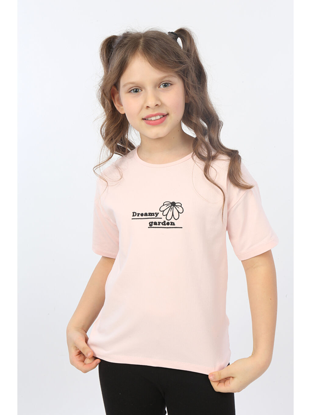 Pembe Kız Çocuk Dreamy Garden Nakışlı Tişört-1