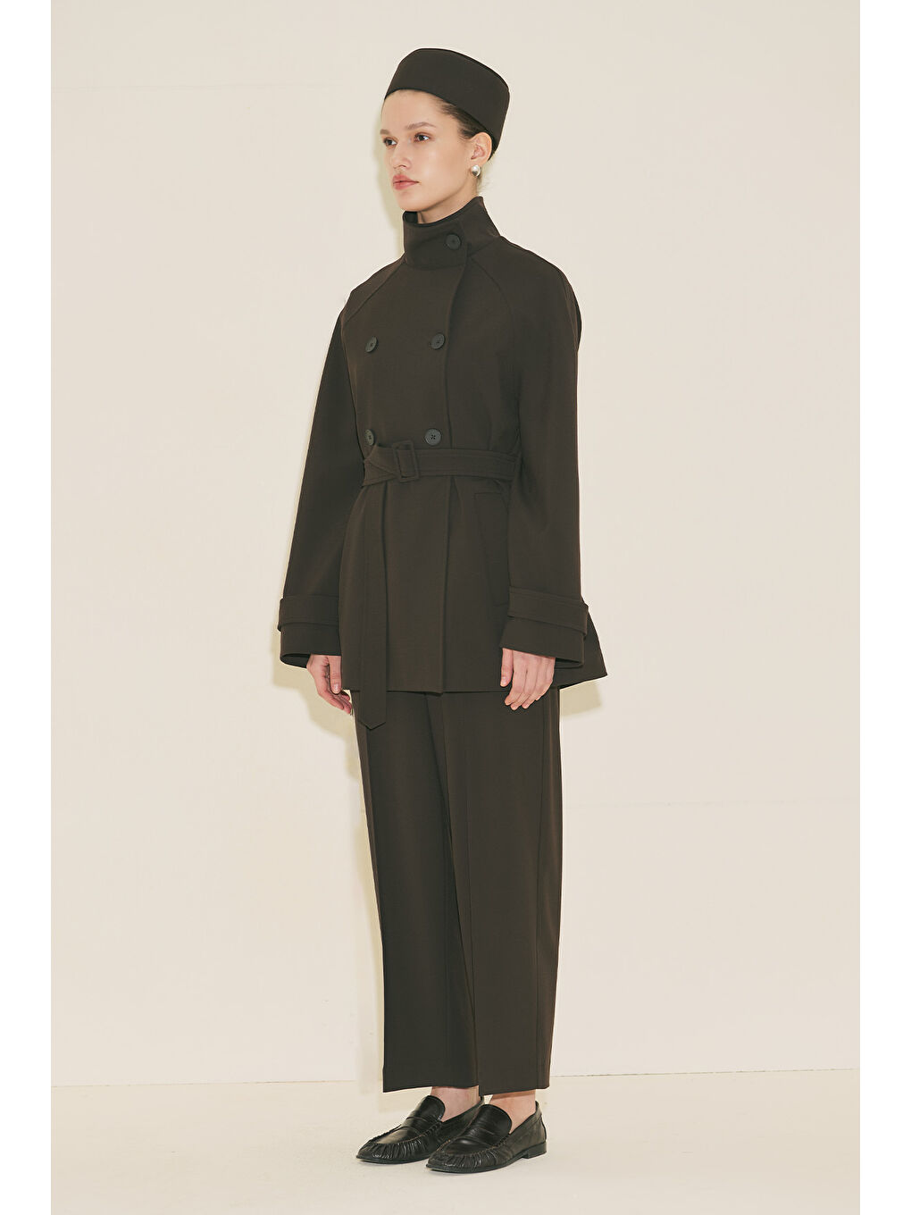 Kahverengi Yüksek Yaka Kemerli Trençkot Acı Kahve-4