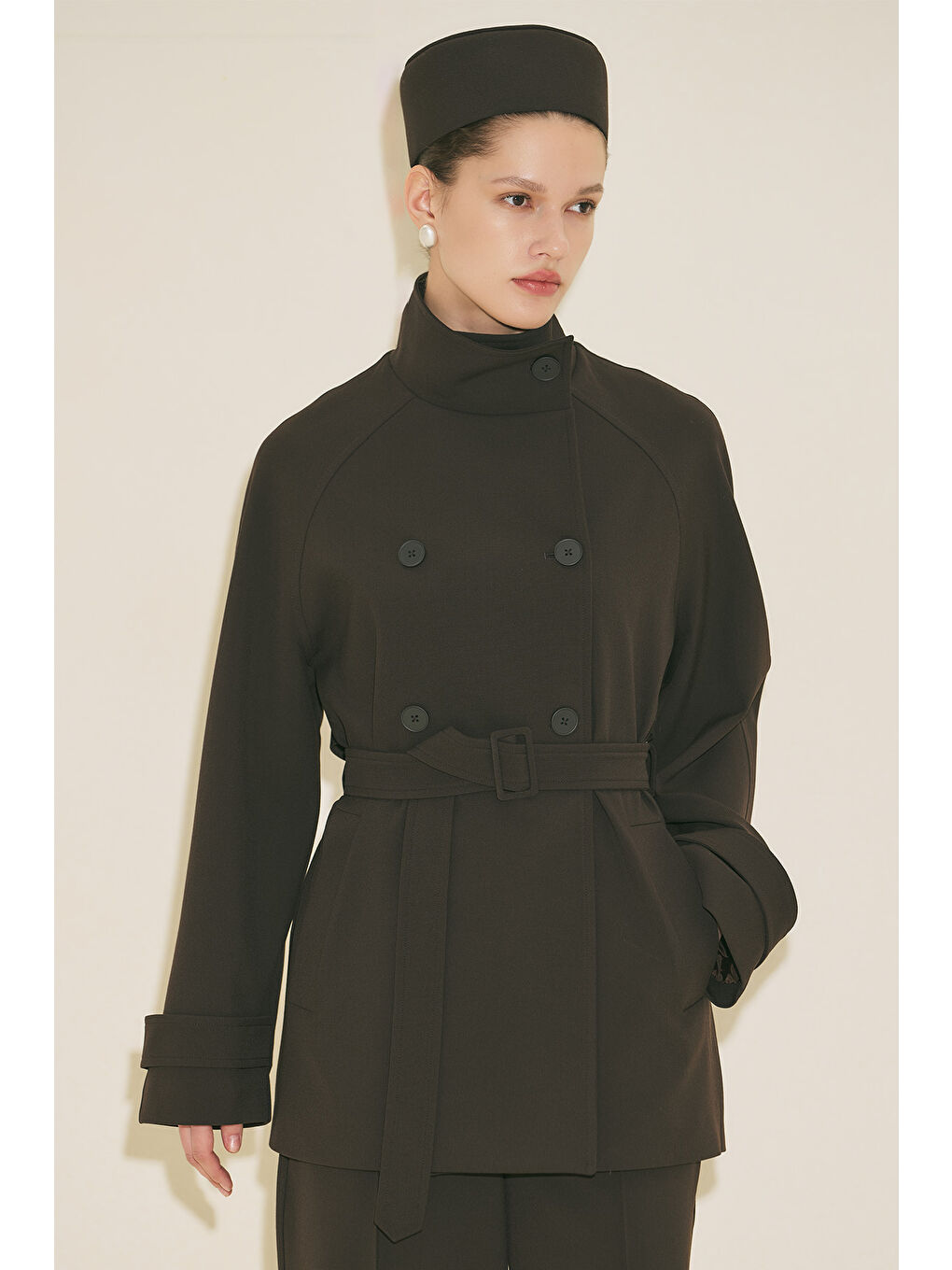 Kahverengi Yüksek Yaka Kemerli Trençkot Acı Kahve-6