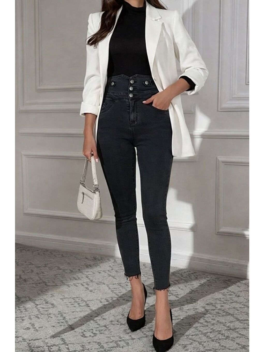Siyah Kadın Yüksek Bel önden Düğmeli Cepli Dar Kesim Detaylı Jean Pantolon-3