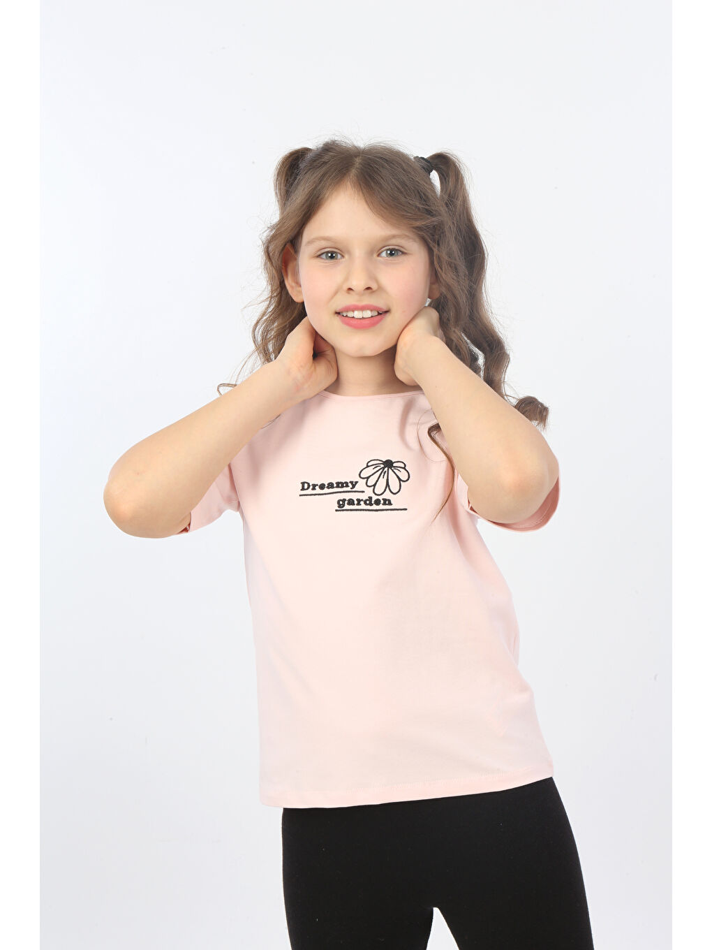 Pembe Kız Çocuk Dreamy Garden Nakışlı Tişört-3