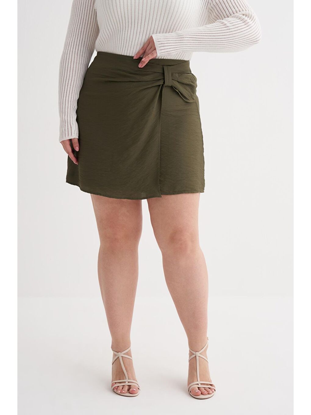 Haki Düğüm Detaylı Şort Etek-2
