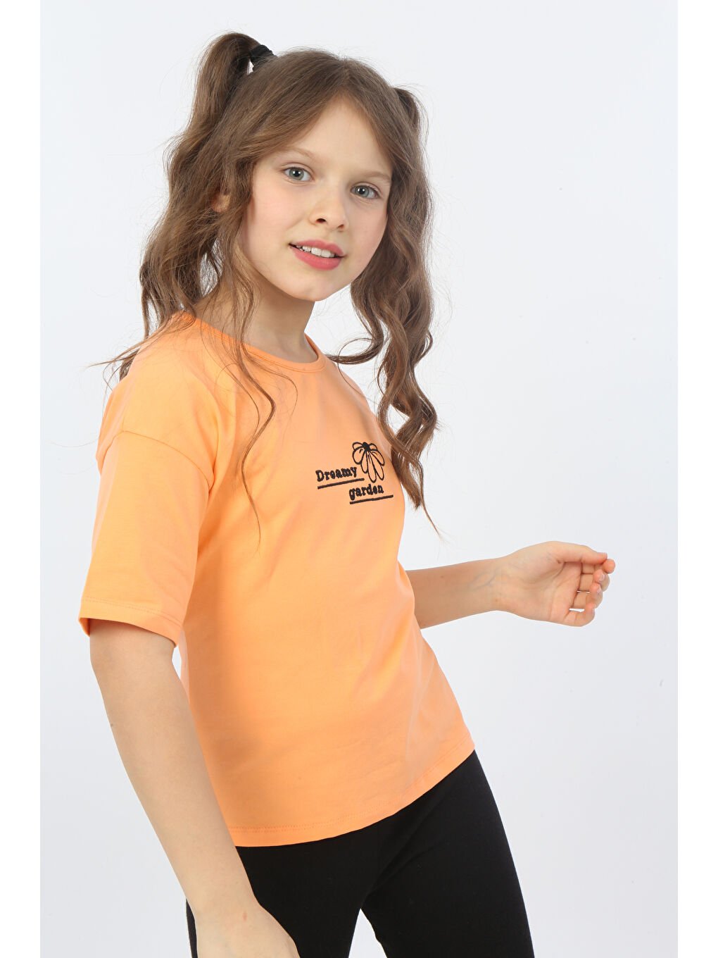 Turuncu Kız Çocuk Dreamy Garden Nakışlı Tişört-2