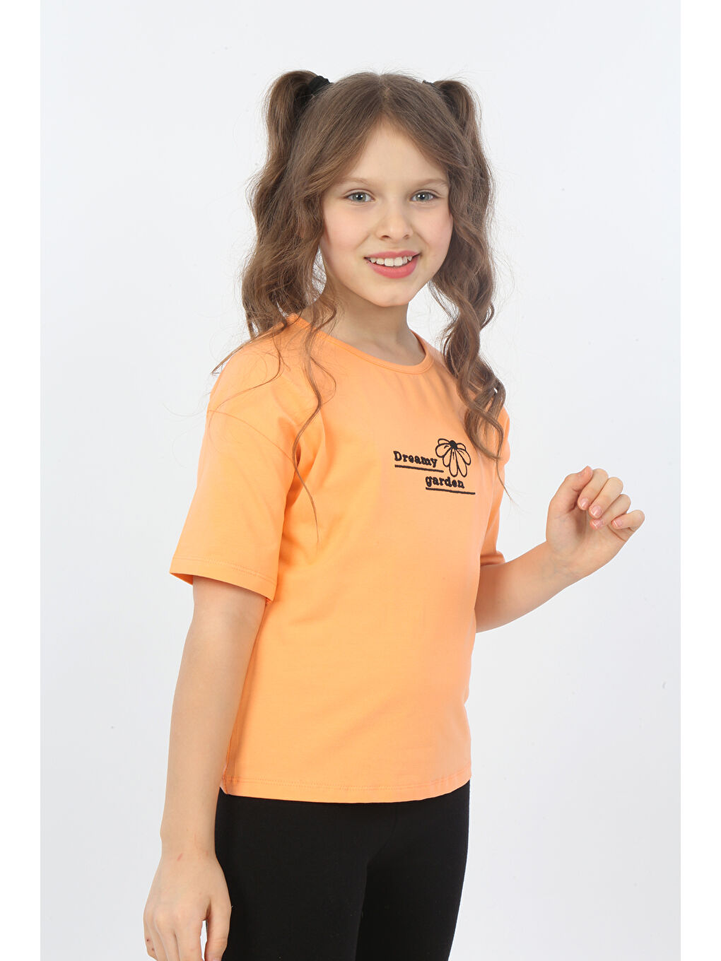 Turuncu Kız Çocuk Dreamy Garden Nakışlı Tişört-3