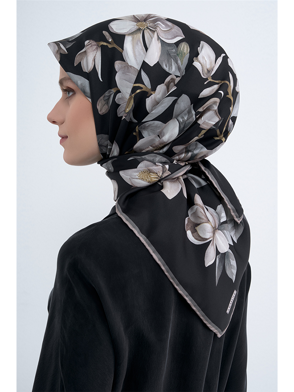 Siyah Saf İpek Twill Eşarp 9524D 05-3