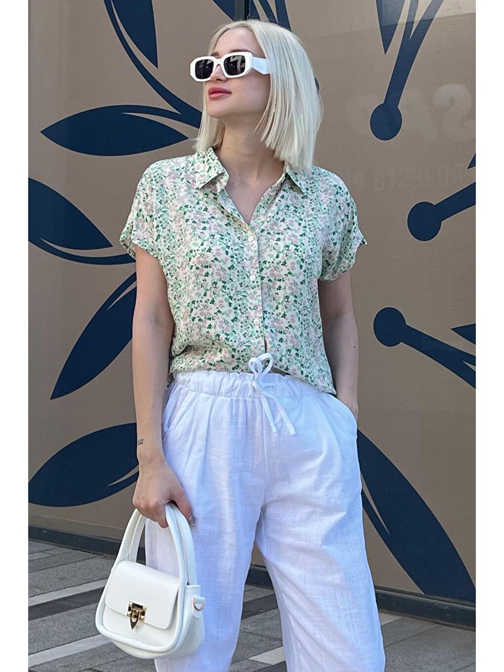 Yeşil Çiçek Desenli Kısa Kollu Kadın Gömlek Mg2098