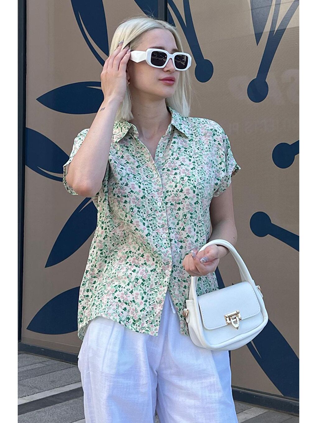 Yeşil Çiçek Desenli Kısa Kollu Kadın Gömlek Mg2098-4