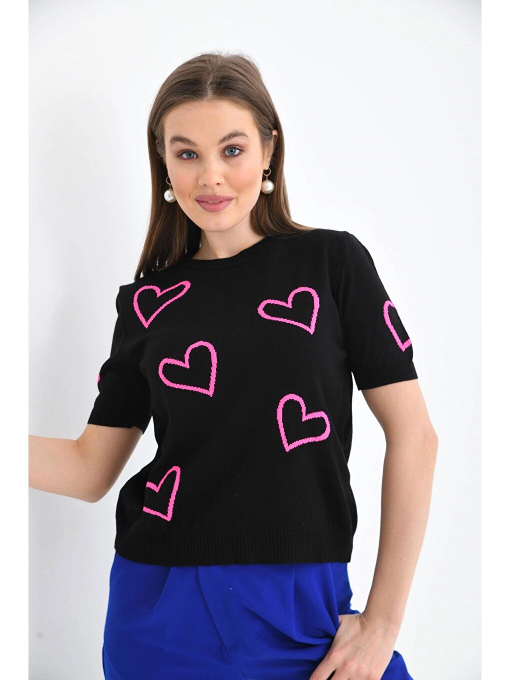 Siyah Renk Kalp Detaylı Kadın Kazak-1