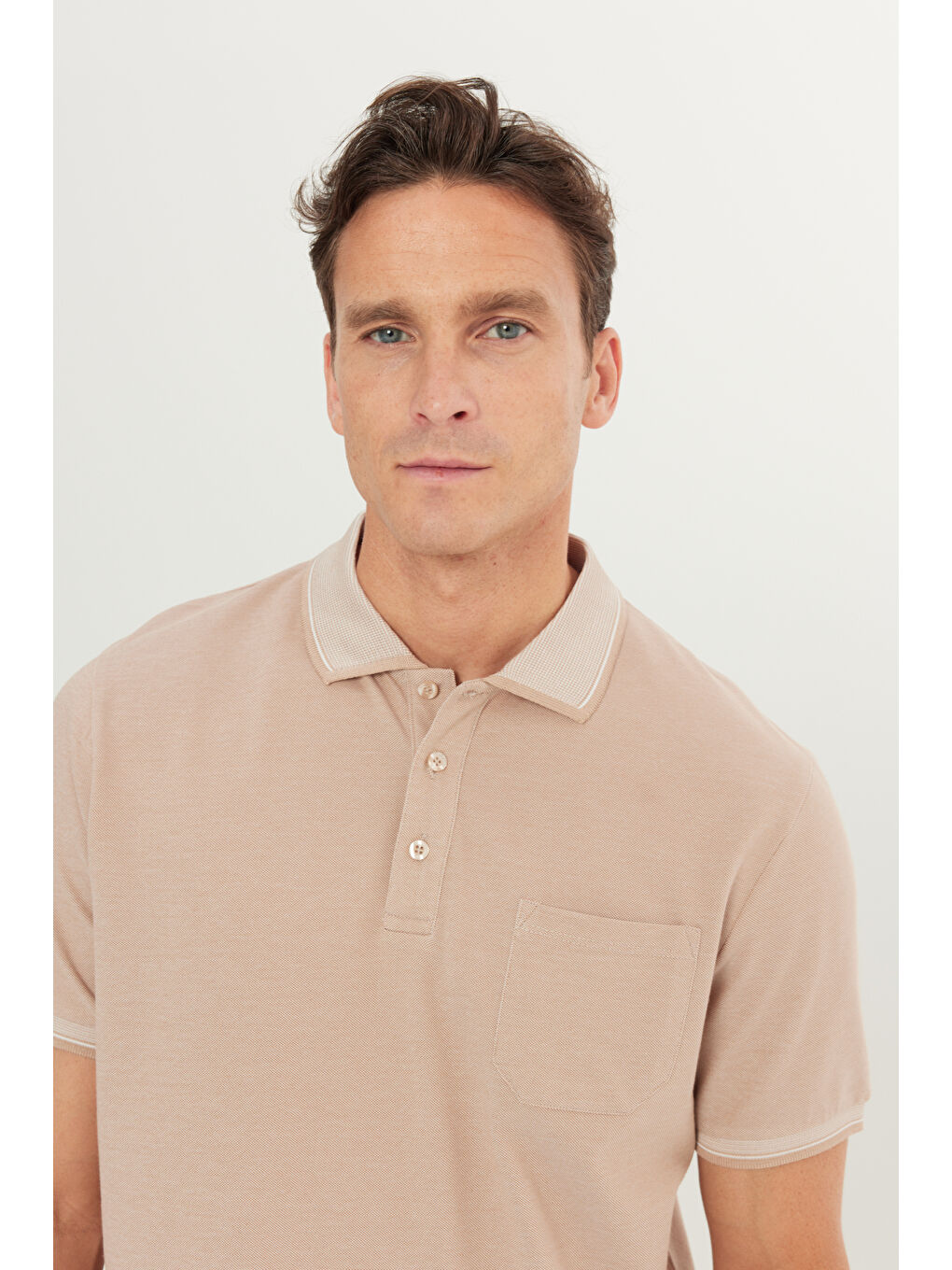 Erkek Bej-Beyaz Pamuklu Comfort Fit Rahat Kesim Polo Yaka Cepli Tişört-3