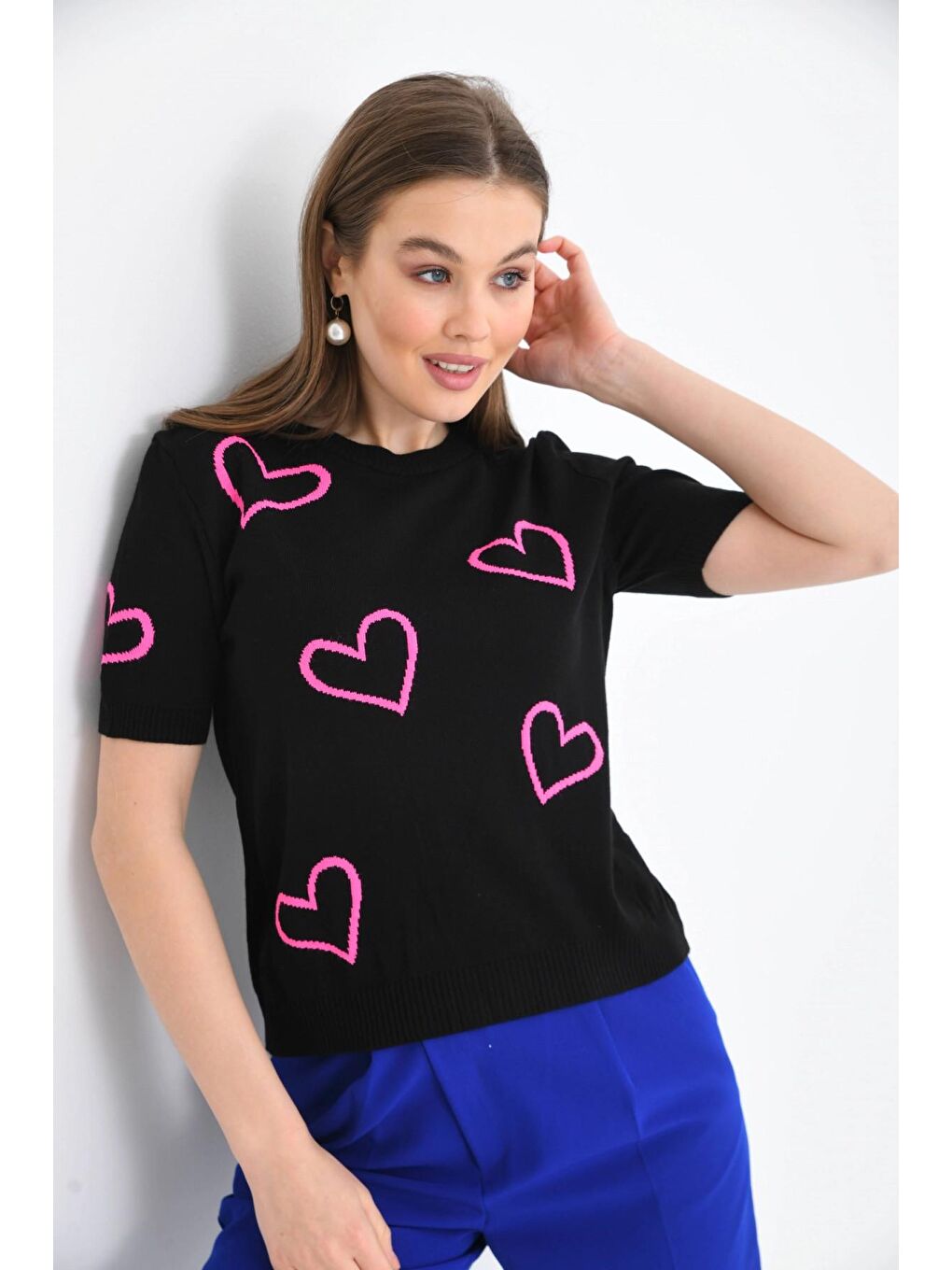 Siyah Renk Kalp Detaylı Kadın Kazak-2