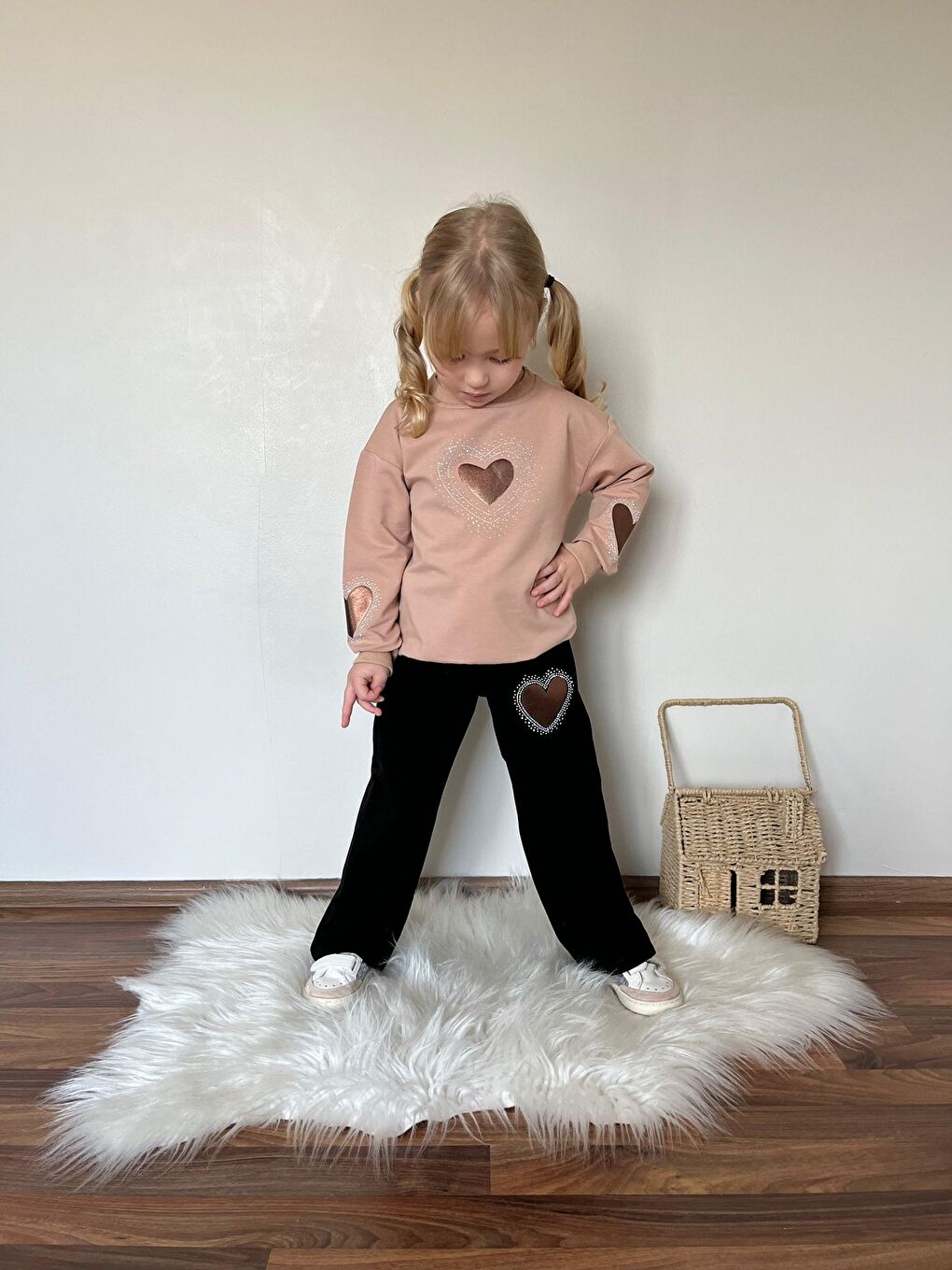 Kahverengi Kız Çocuk Kalp Detay Alt Üst Eşofman Takımı-3