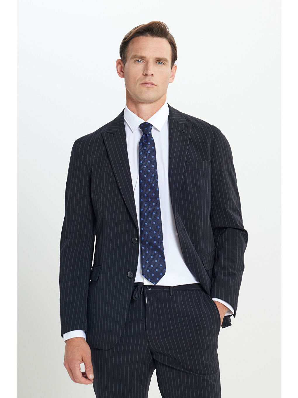 Erkek Koyu Lacivert Slim Fit Dar Kesim Kırlangıç Yaka Çizgili Takım Elbise