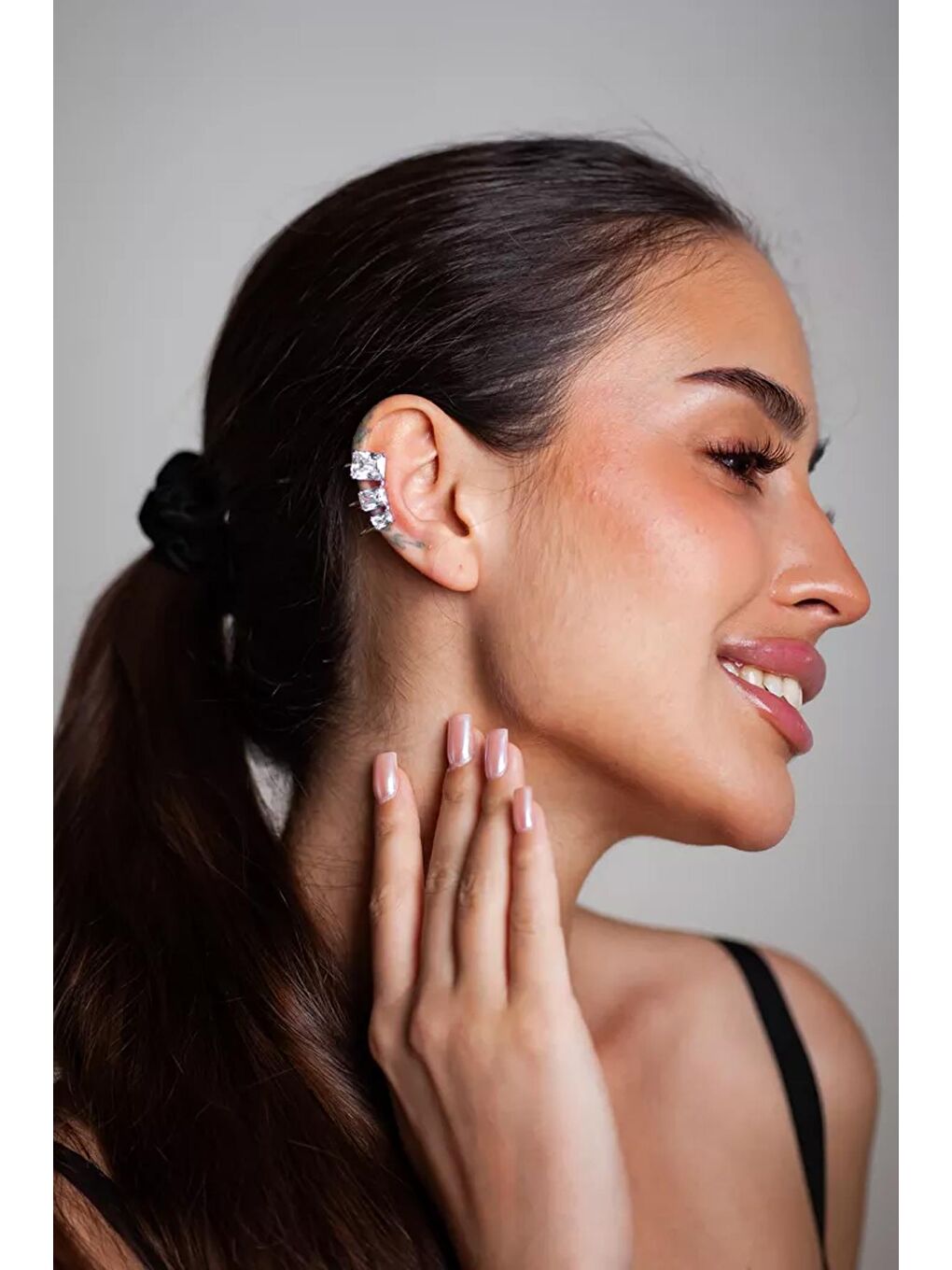 New Obsessions Gri Olmsted 3 Baget Taşlı Geçmeli Kıkırdak Küpe Ear Cuff - 1