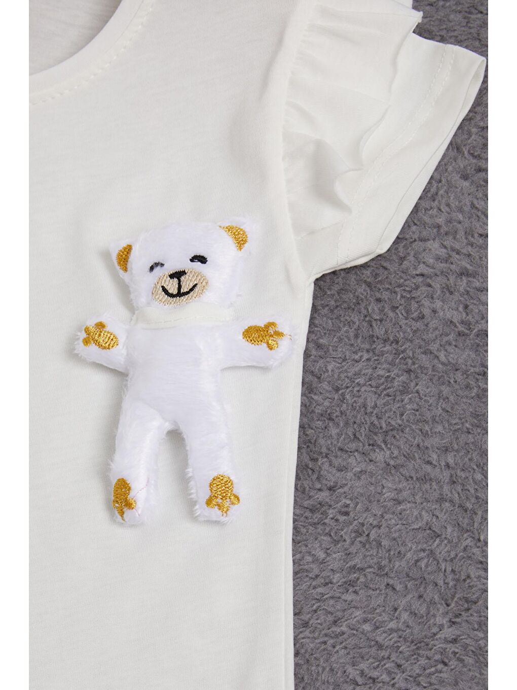 Beyaz Pelüş Ayıcıklı Fırfırlı Kız Çocuk T-shirt 15537-1