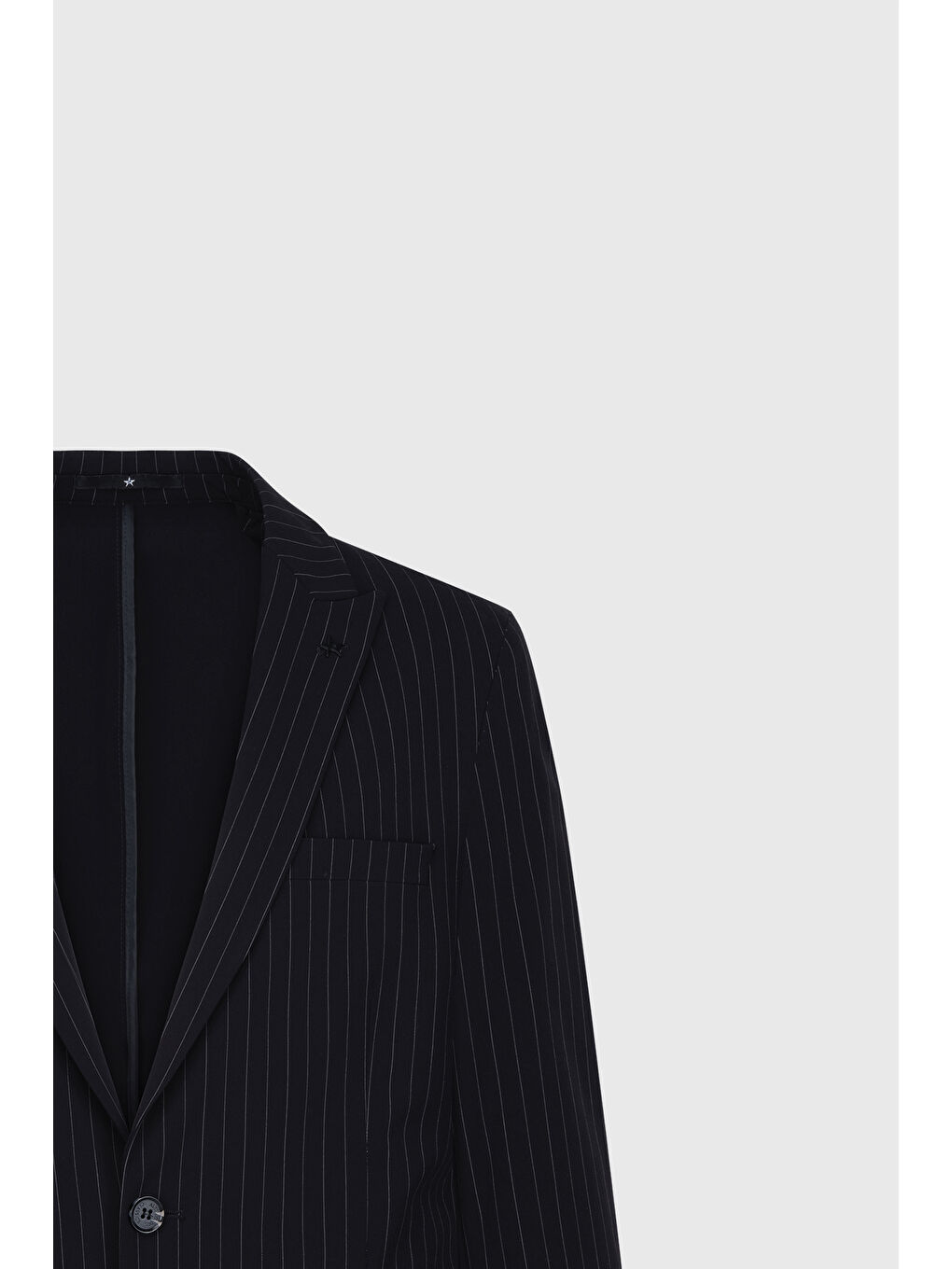 Erkek Koyu Lacivert Slim Fit Dar Kesim Kırlangıç Yaka Çizgili Takım Elbise-11