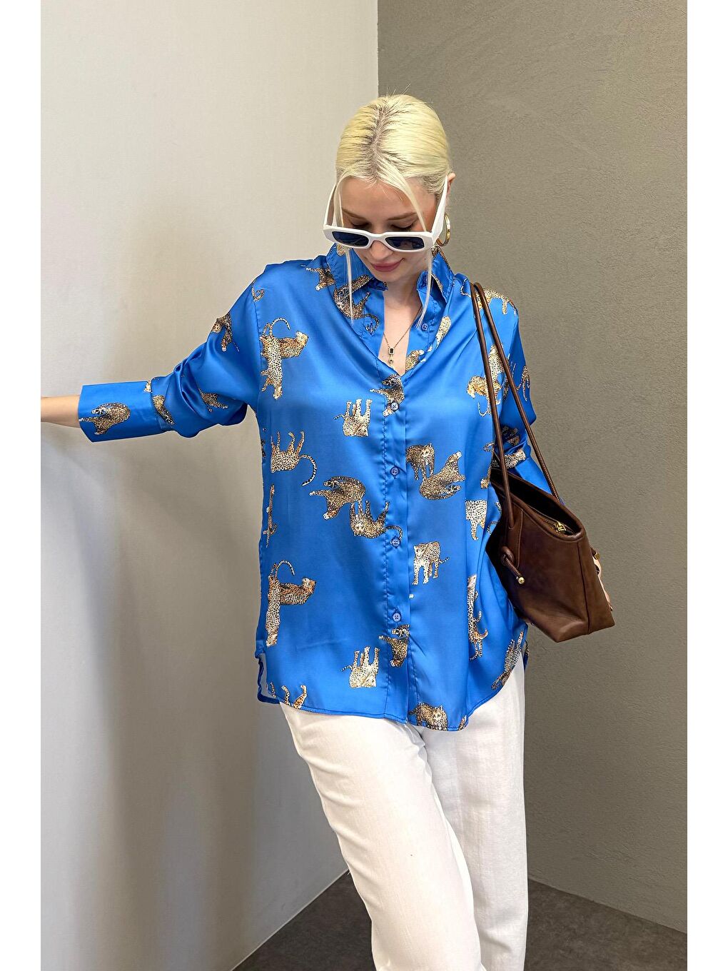 Leoparlı Mavi Saten Gömlek Mg187-2