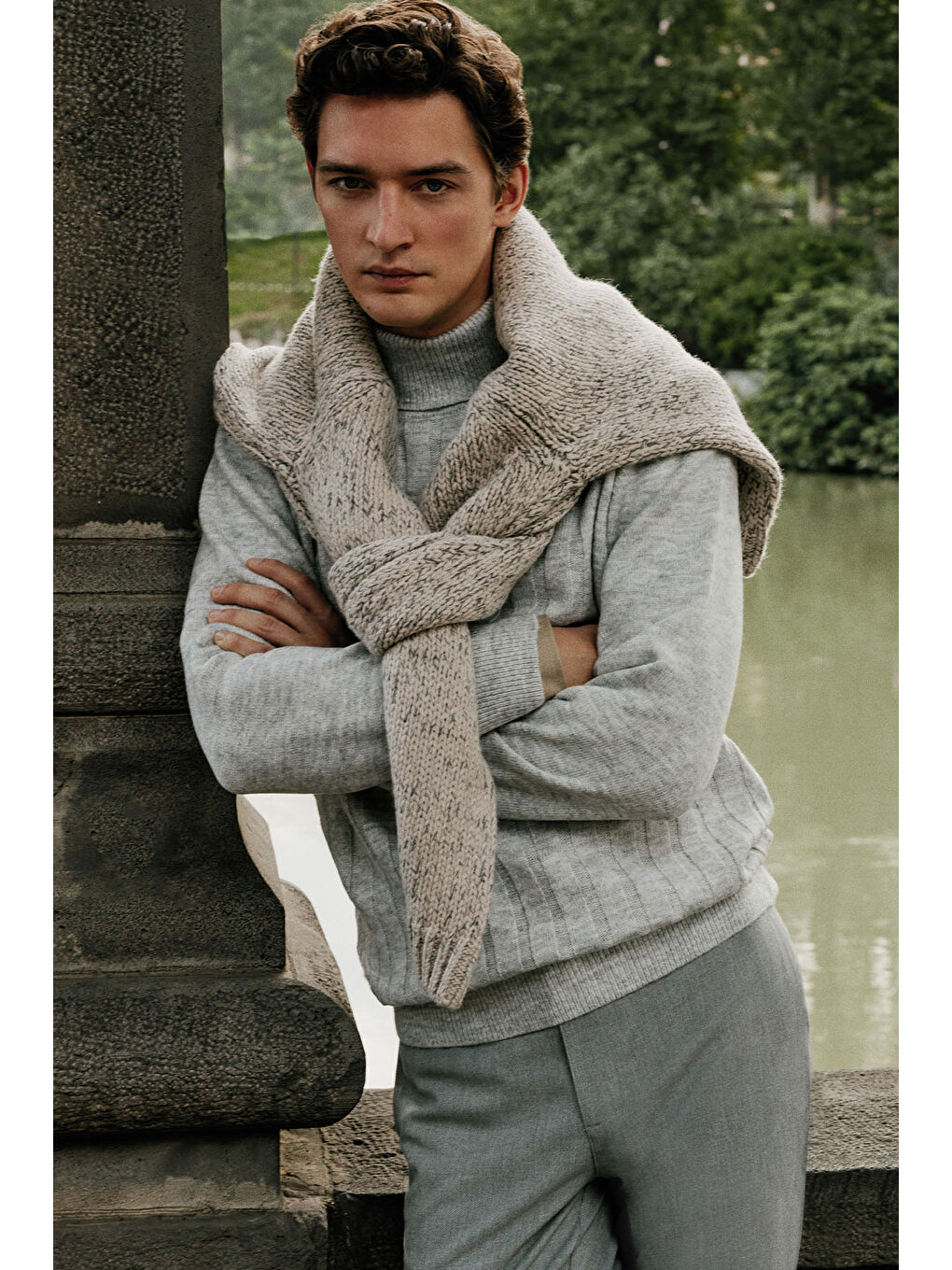 Erkek Gri Melanj Standart Fit Normal Kesim Tam Balıkçı Yaka Jakarlı Triko Kazak-1