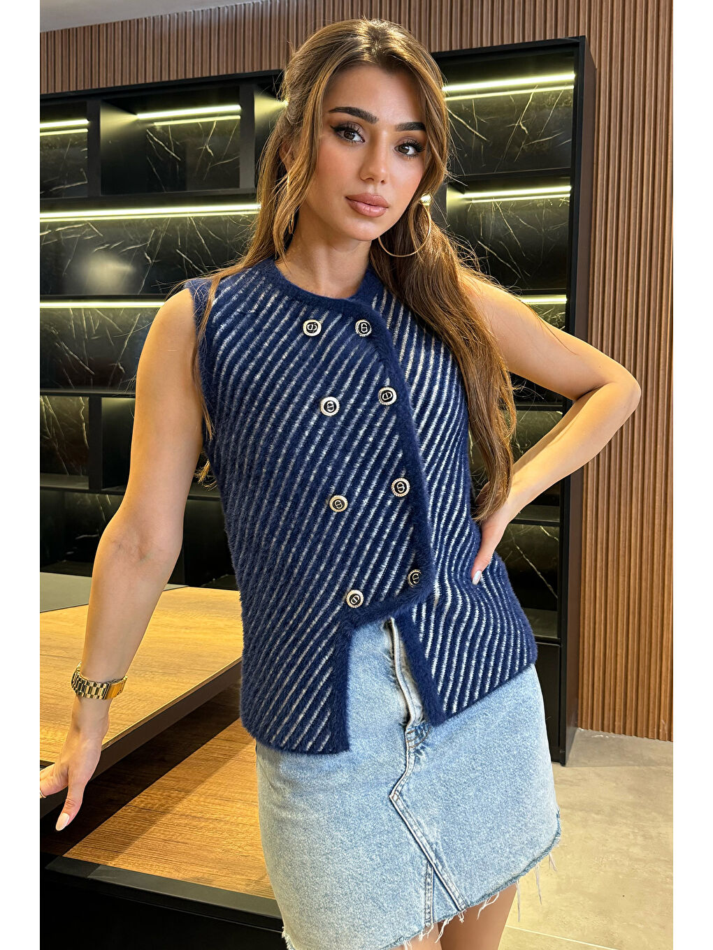 Lacivert Kadın  İplik Sakallı Triko Yelek-1