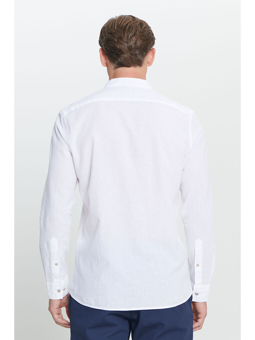Erkek Beyaz Slim Fit Dar Kesim Hakim Yaka Keten Gömlek-4