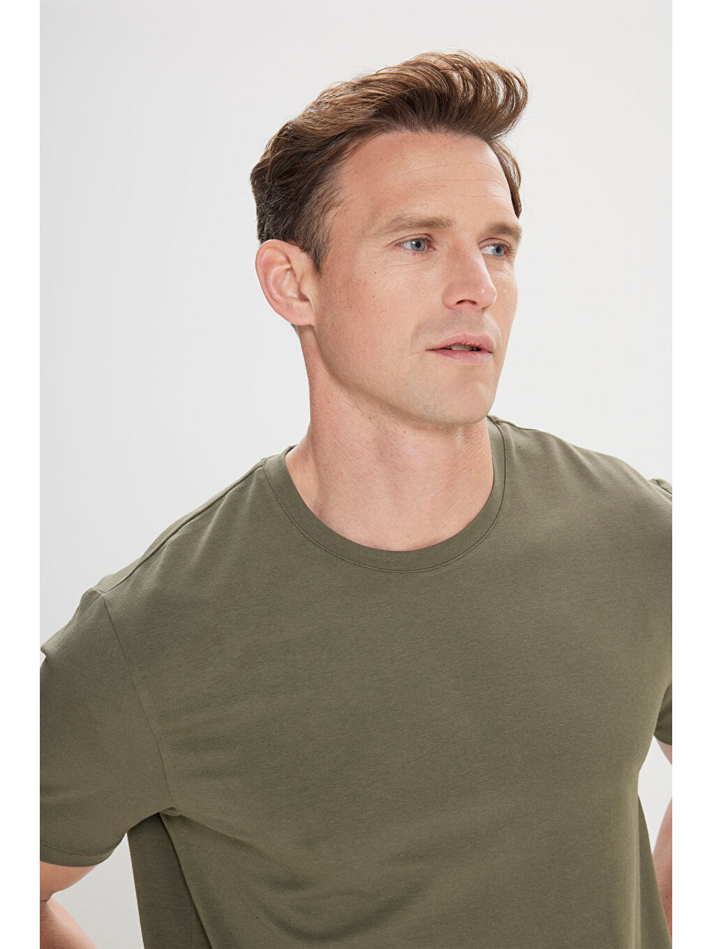 Erkek Haki Normal Kesim Bisiklet Yaka Pamuklu Tişört-2