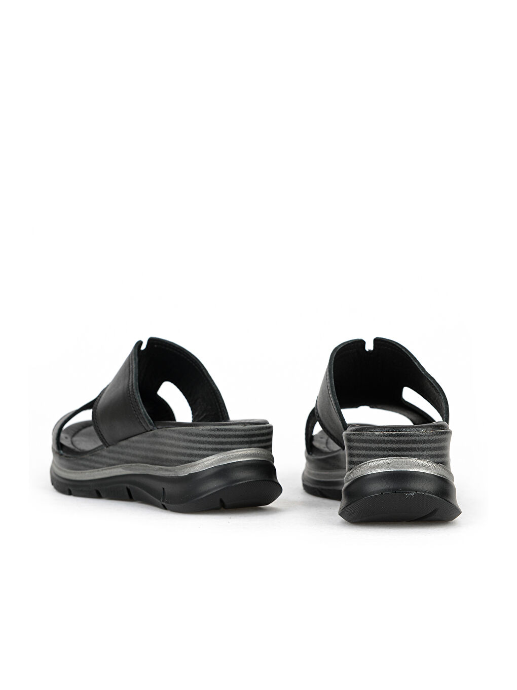 Kadın Hakiki Deri Dolgu Terlik 1611020Z2565 Siyah-2