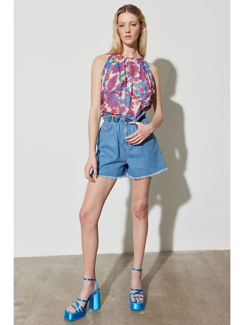 Yeşil Festival Regular Fit Normal Kesim %100 Pamuk Yüksek Bel Jean Jean Şort-1