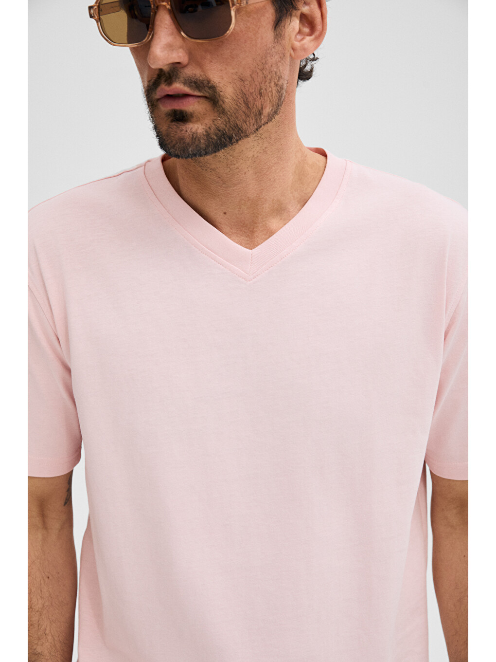Pembe ALMERI Erkek %100 Pamuk Yumuşak Kumaşlı V Yakalı PEMBE T-Shirt-1