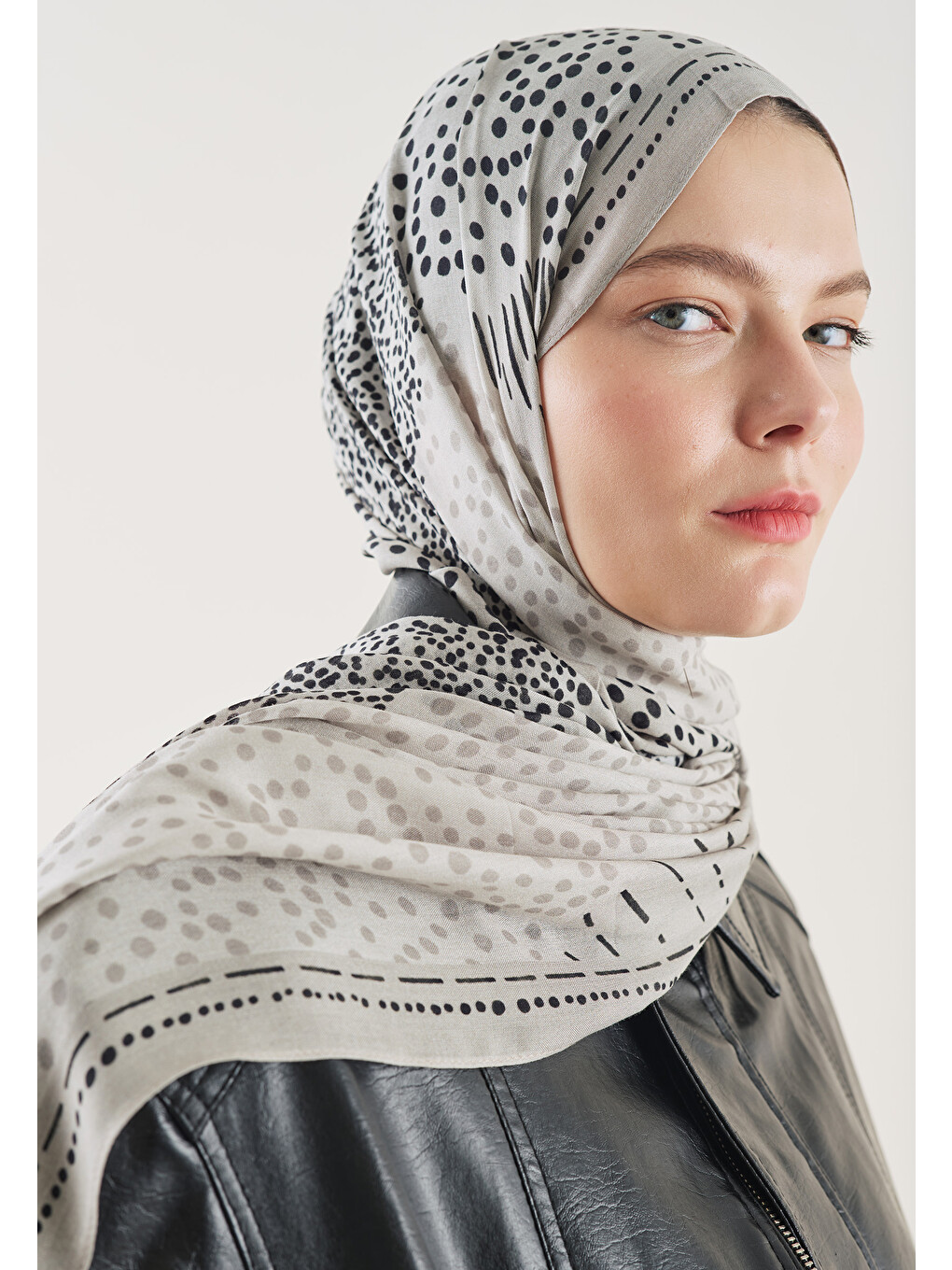 Dot Elegance Desen Rami Şal Soğuk Gri-3