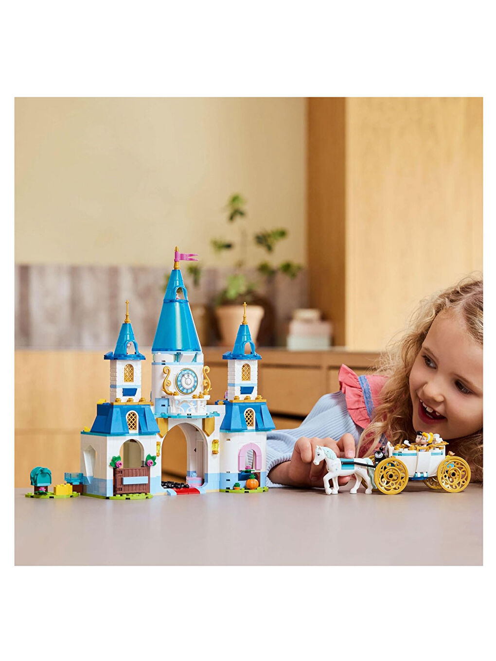 Princess Sindirella’nın Şatosu ve At Arabası 43275-4