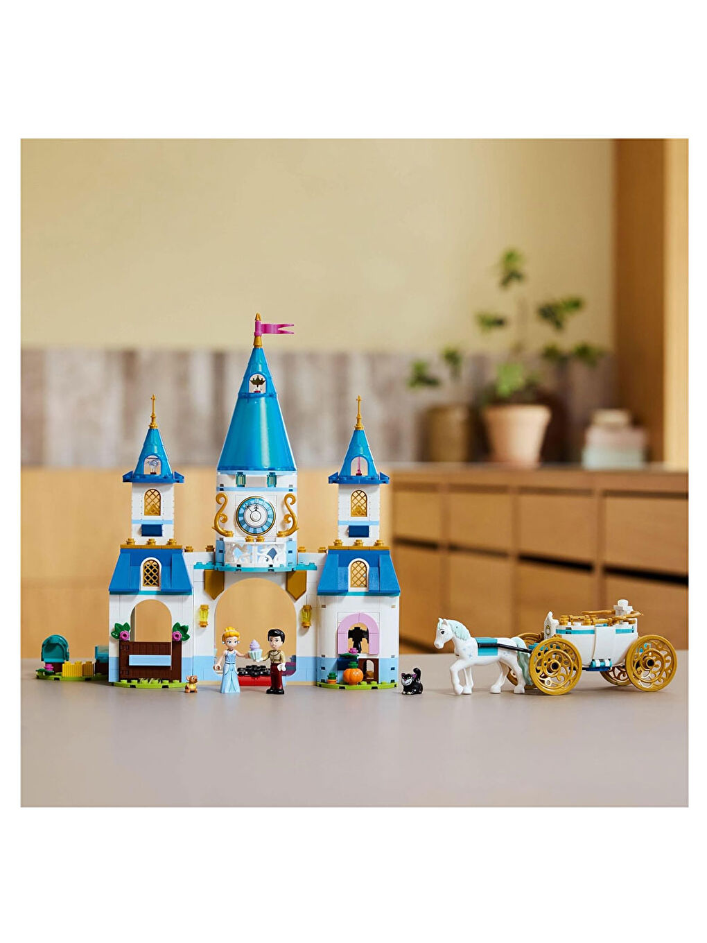 Princess Sindirella’nın Şatosu ve At Arabası 43275-5