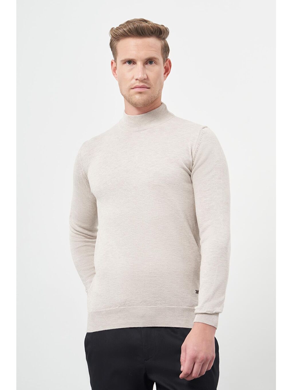 Açık Bej Uzun Kol Düz Örme Yarım Balıkçı Yaka Classic Comfort Fit Triko 1012245001-2