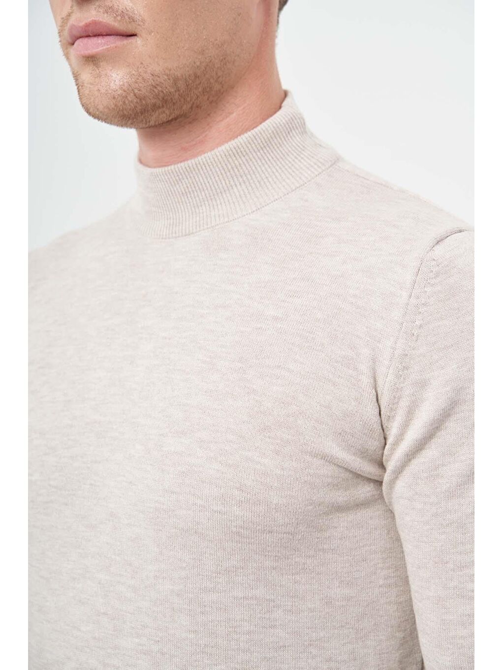 Açık Bej Uzun Kol Düz Örme Yarım Balıkçı Yaka Classic Comfort Fit Triko 1012245001-3