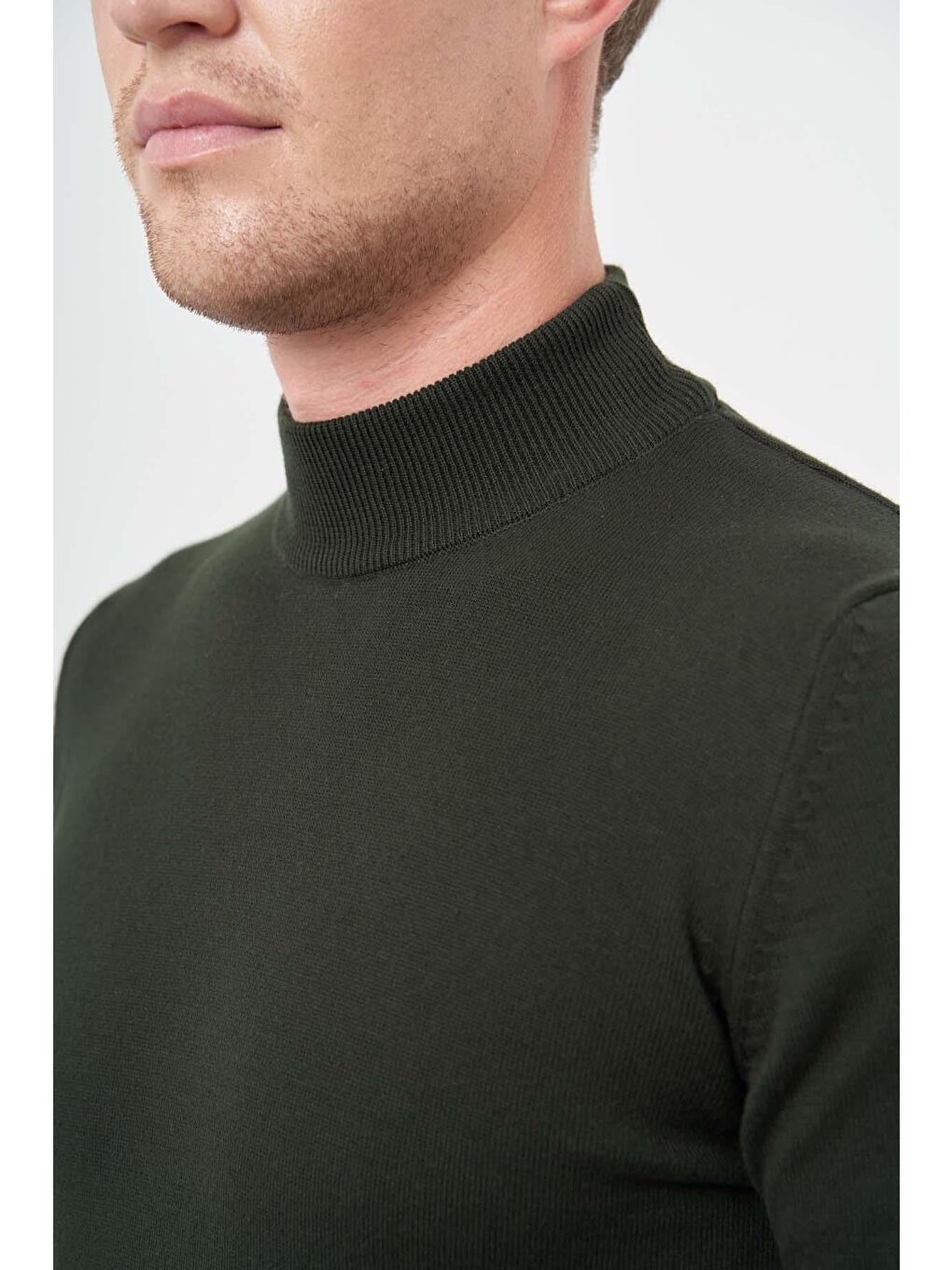 Koyu Haki Uzun Kol Düz Örme Yarım Balıkçı Yaka Classic Comfort Fit Triko 1012245001-3