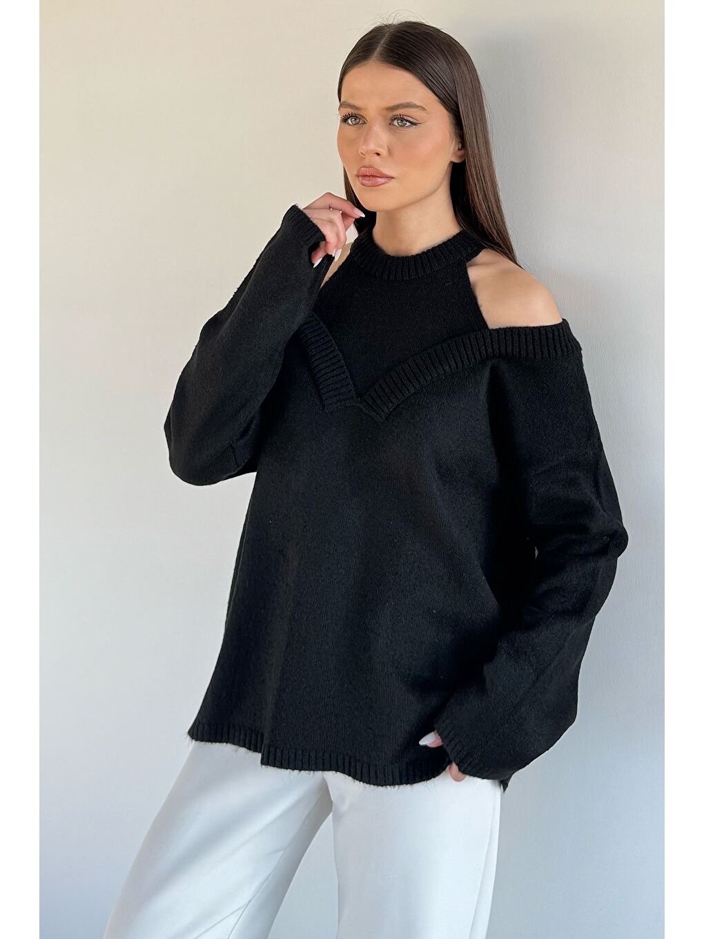 Siyah Halter Yaka Kadın Triko Bluz