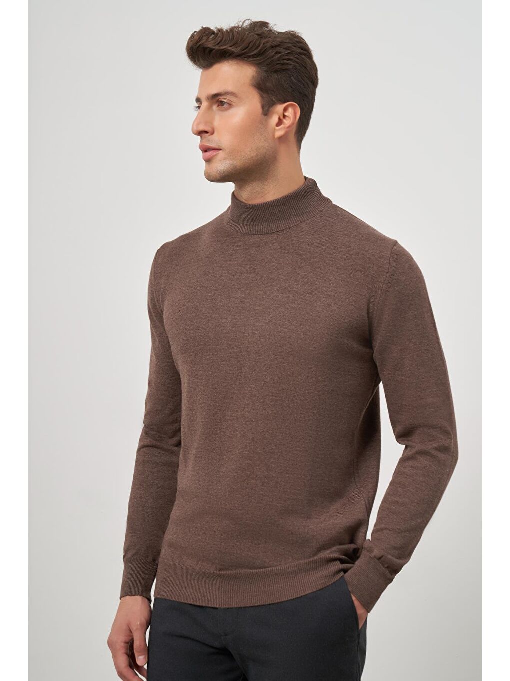 Sütlü Kahverengi Uzun Kol Düz Örme Yarım Balıkçı Yaka Classic Comfort Fit Triko 1012245001